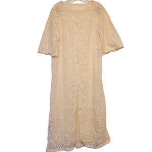 Size Medium HENSON KICKERNICK Vintage Cream Lace Robe Nightgown Housedress